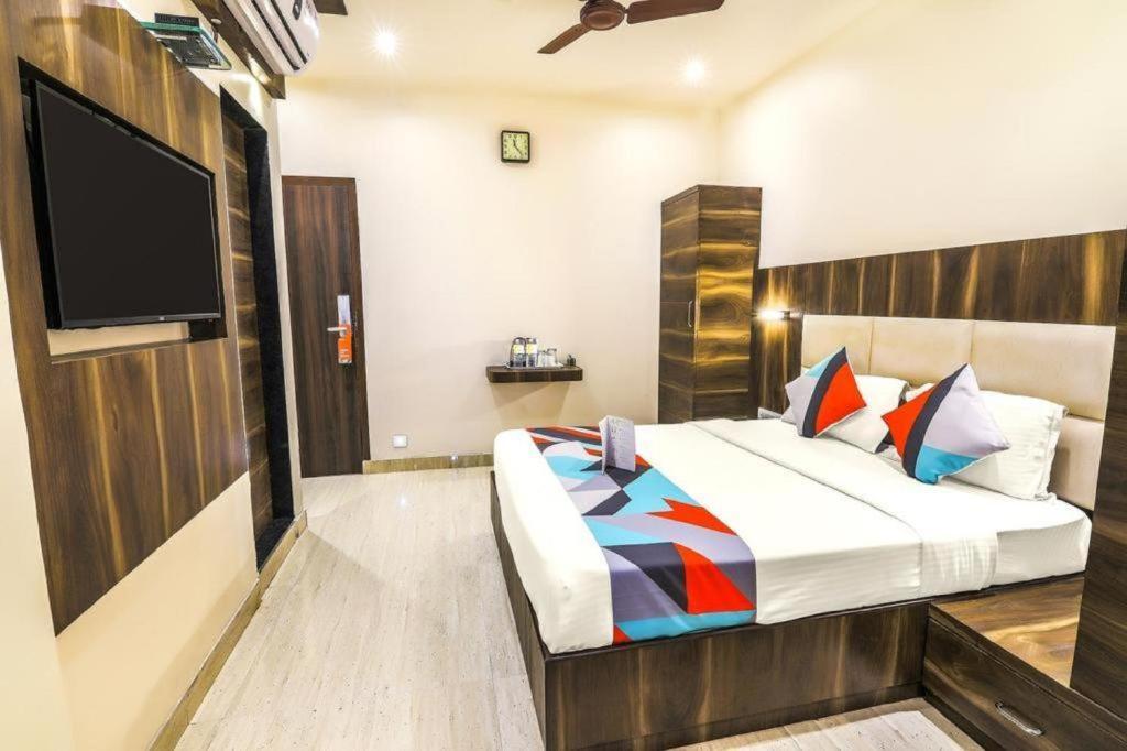Hotel Galaxy New Delhi